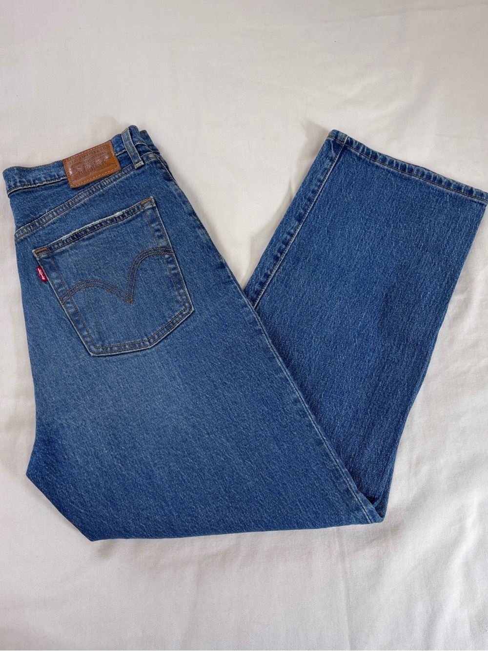 Levi's Premium Ribcage Straight Jeans Medium Wash Women's Size 30x27 (29x26)